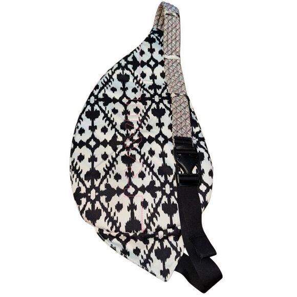 Kavu Rope Sling Multi Pocket Bag - Neon Pink Black & White - Picture 2 of 10